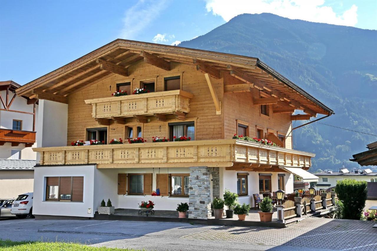 Haus Jochler Apartment Ried im Zillertal Exterior foto